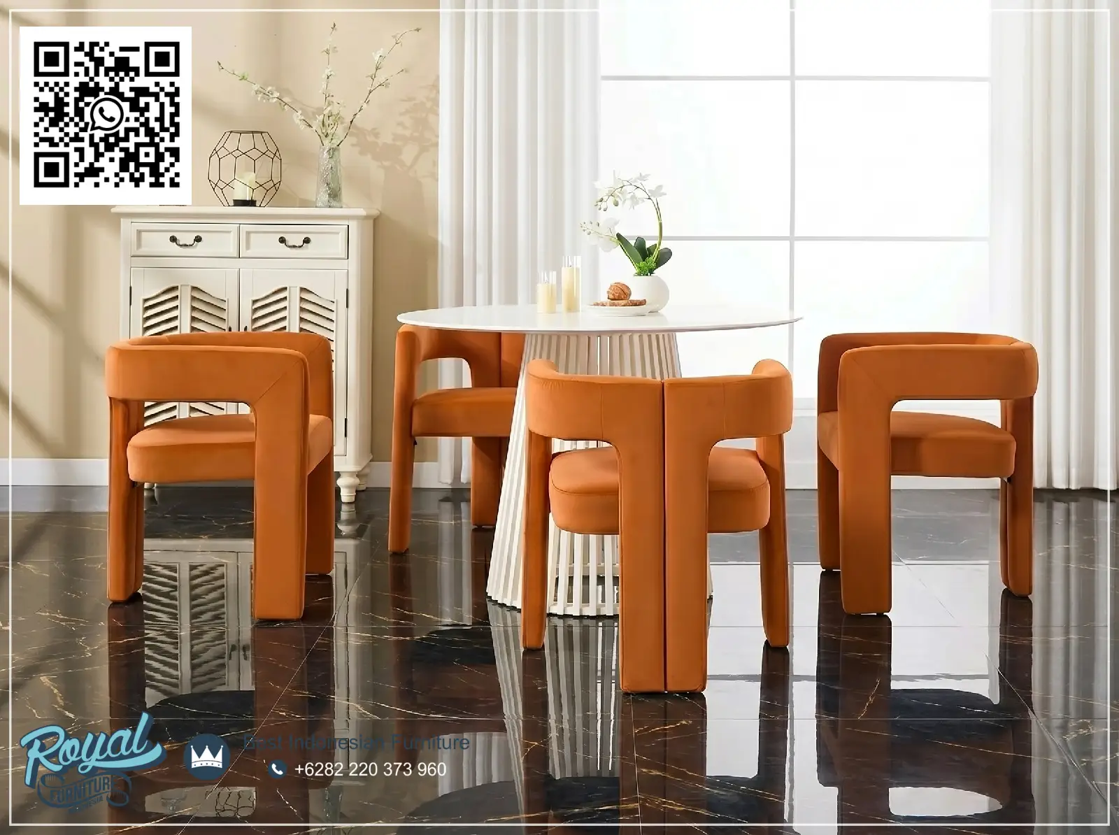 Harga Meja Makan 4 Kursi Mewah Sofa Style, harga meja makan, meja makan 4 kursi, meja makan apartemen, meja makan mewah, meja makan elegan, meja makan hitam, meja makan kekinian, meja makan keluarga, meja makan minimalis modern, meja makan modern, kursi makan sofa, meja makan set 4 kursi